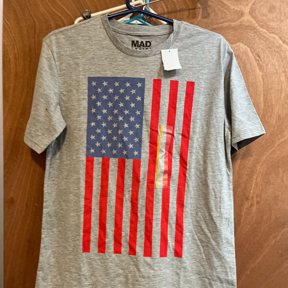 Men's size S Mad Engine American Flag Shirt NWT